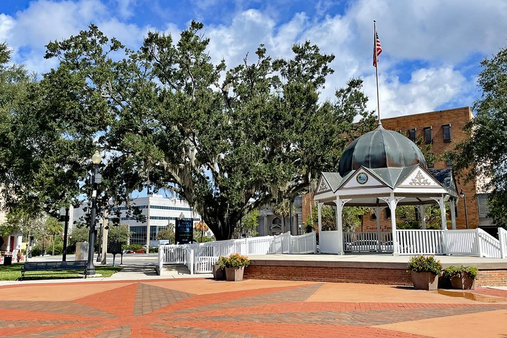 Ocala Square-1